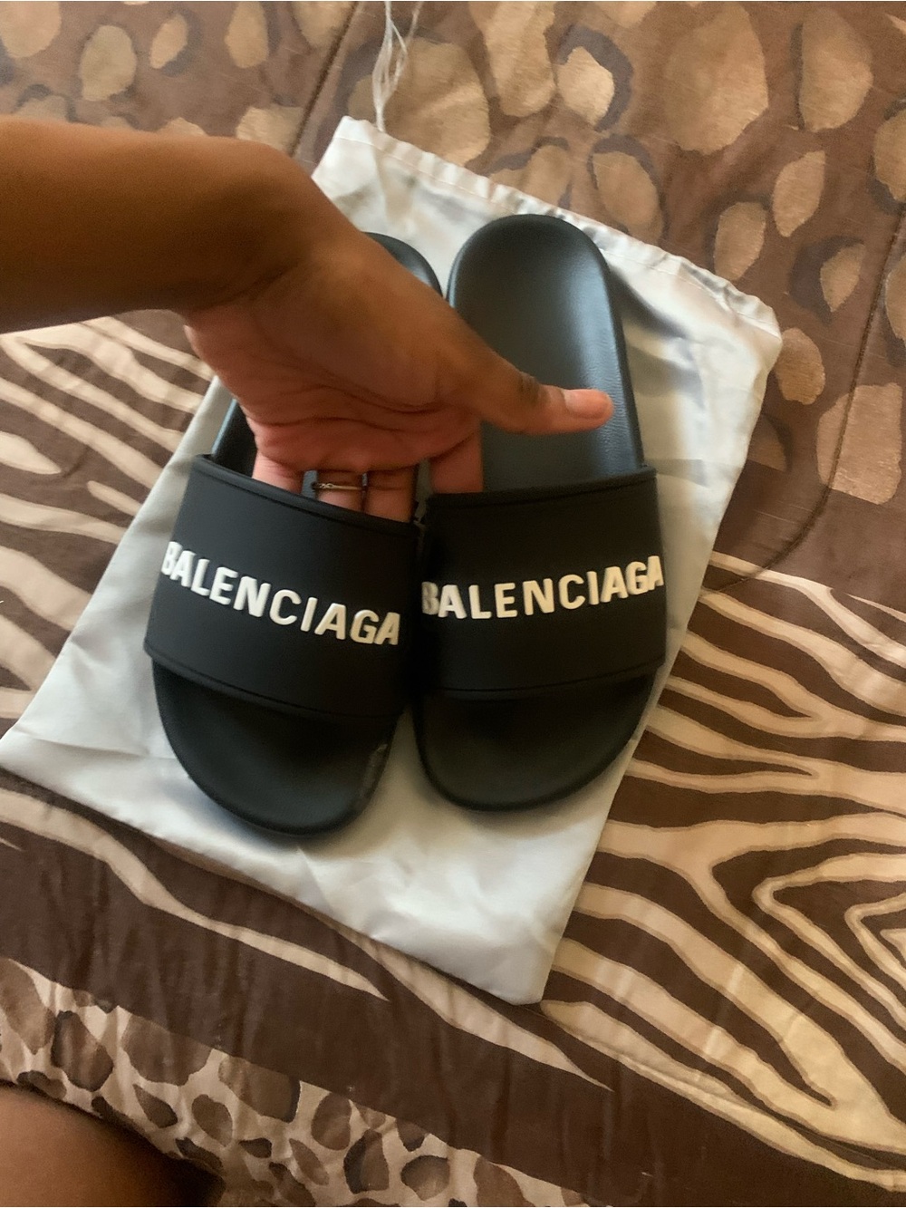 Balenciaga White Branded Drawstring Dust Bag - Picture 5 of 5